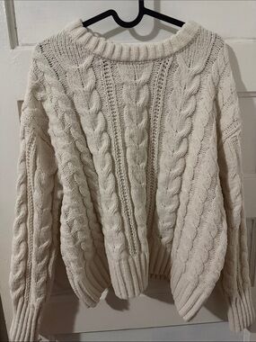 SO Cream Cable Knit Crewneck Sweater